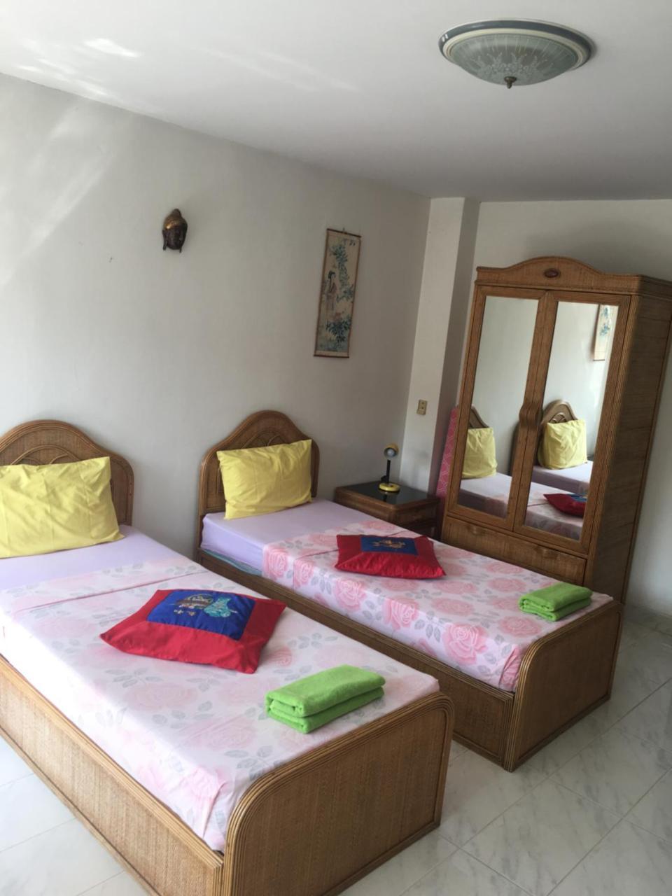View Talay 1 Jomtien Pattaya Exterior foto